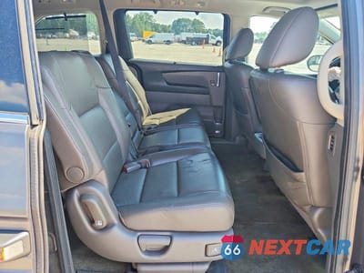 Zdjęcie 11 z 13 samochodu: 2016 HONDA ODYSSEY TOURING VIN:5FNRL5H91GB026150 - miniatura