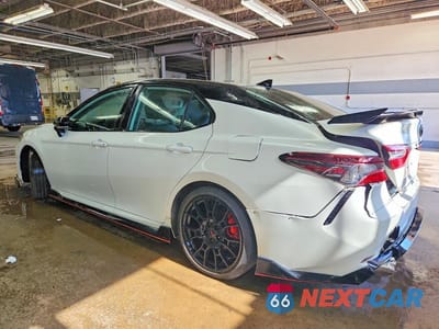Drugie zdjęcie samochodu z przodu: 2021 TOYOTA CAMRY TRD VIN:4T1KZ1AK8MU048764 - miniatura
