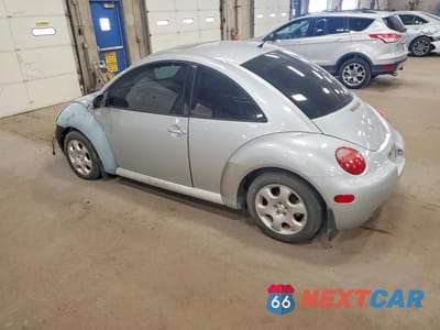 Drugie zdjęcie samochodu z przodu: 2002 VOLKSWAGEN NEW BEETLE GLS TDI VIN:3VWCP21CX2M439989 - miniatura