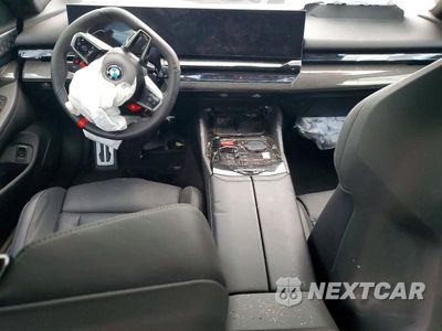 Zdjęcie 8 z 13 samochodu: 2026 BMW M5 TOURING VIN:WBS83GV07TCX50180 - miniatura