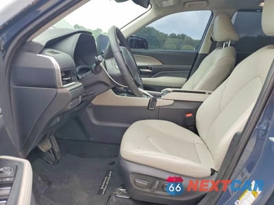 Zdjęcie 7 z 13 samochodu: 2024 TOYOTA GRAND HIGHLANDER XLE VIN:5TDAAAA54RS008470 - miniatura