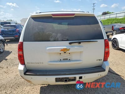 Zdjęcie 6 z 13 samochodu: 2010 CHEVROLET SUBURBAN K1500 LT VIN:1GNUKJE35AR188085 - miniatura