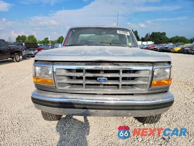 Piąte zdjęcie samochodu w środku: 1993 FORD F150 VIN:1FTEX14N7PKB28537 - miniatura