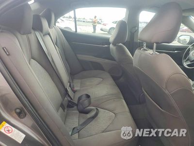 Zdjęcie 10 z 12 samochodu: 2018 TOYOTA CAMRY LE VIN:4T1B11HK4JU141399 - miniatura