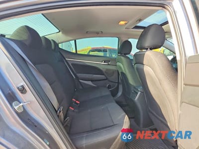 Zdjęcie 10 z 12 samochodu: 2020 HYUNDAI ELANTRA VALUE EDITION VIN:5NPD84LF3LH521769 - miniatura