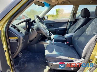 Zdjęcie 7 z 13 samochodu: 2010 KIA SOUL + VIN:KNDJT2A20A7178359 - miniatura