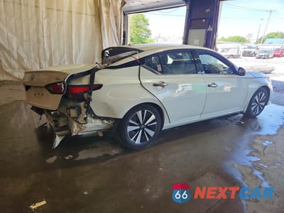 Trzecie zdjęcie samochodu z tyłu: 2021 NISSAN ALTIMA SL VIN:1N4BL4EV4MN420631 - miniatura