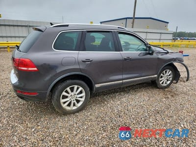 Trzecie zdjęcie samochodu z tyłu: 2013 VOLKSWAGEN TOUAREG V6 VIN:WVGEF9BPXDD001640 - miniatura