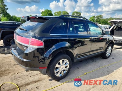 Trzecie zdjęcie samochodu z tyłu: 2008 LINCOLN MKX VIN:2LMDU88C88BJ10257 - miniatura