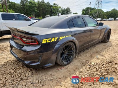Trzecie zdjęcie samochodu z tyłu: 2021 DODGE CHARGER SCAT PACK VIN:2C3CDXGJ4MH527778 - miniatura