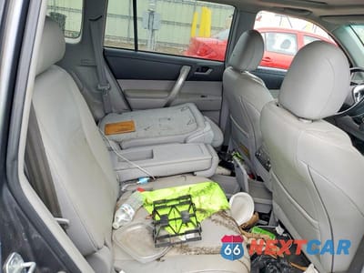 Zdjęcie 11 z 13 samochodu: 2013 TOYOTA HIGHLANDER SE VIN:5TDBK3EH0DS218302 - miniatura