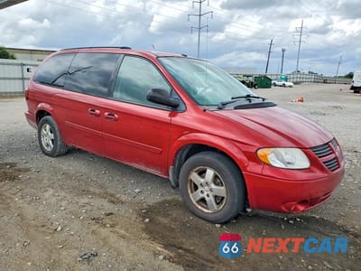 Czwarte zdjęcie samochodu z boku: 2006 DODGE GRAND CARAVAN SXT VIN:2D4GP44L96R835487 - miniatura
