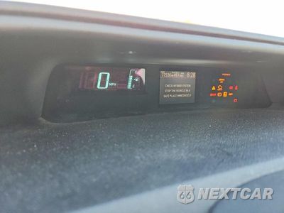 Zdjęcie 9 z 12 samochodu: 2014 TOYOTA PRIUS C TWO VIN:JTDKDTB39E1062729 - miniatura