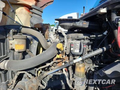 Zdjęcie 7 z 10 samochodu: 2018 INTERNATIONAL LT625 - SEMI TRUCK VIN:3HSDZTZR5JN048121 - miniatura