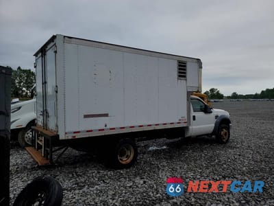 Trzecie zdjęcie samochodu z tyłu: 2008 FORD F550 SUPER DUTY VIN:1FDAF56R08EC65288 - miniatura