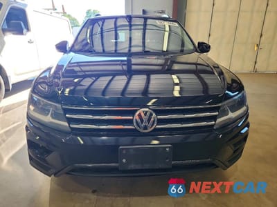 Piąte zdjęcie samochodu w środku: 2018 VOLKSWAGEN TIGUAN SE VIN:3VV2B7AX8JM084771 - miniatura