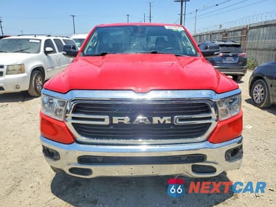 Piąte zdjęcie samochodu w środku: 2020 RAM 1500 BIG HORN VIN:1C6SRFBT8LN253395 - miniatura