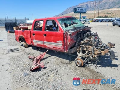 Czwarte zdjęcie samochodu z boku: 2005 CHEVROLET SILVERADO K2500 HEAVY DUTY VIN:1GCHK23215F827158 - miniatura