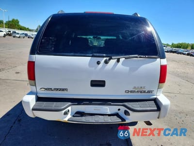 Zdjęcie 6 z 13 samochodu: 2001 CHEVROLET BLAZER VIN:1GNDT13W712196174 - miniatura