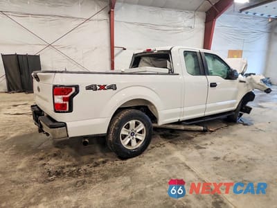 Trzecie zdjęcie samochodu z tyłu: 2018 FORD F150 SUPER CAB VIN:1FTEX1EB7JFB47433 - miniatura