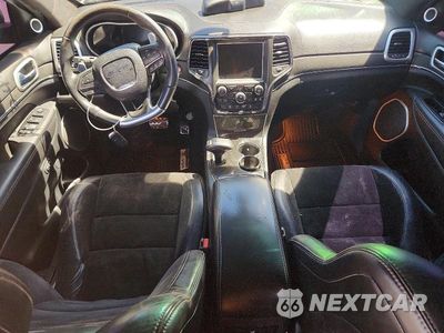 Zdjęcie 8 z 13 samochodu: 2015 JEEP GRAND CHEROKEE SRT-8 VIN:1C4RJFDJ8FC624212 - miniatura