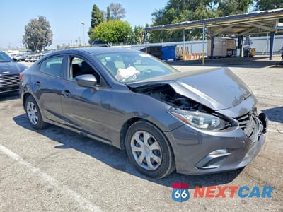 Czwarte zdjęcie samochodu z boku: 2015 MAZDA 3 SPORT VIN:3MZBM1U75FM130191 - miniatura