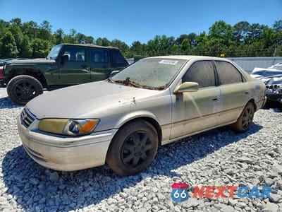 2000 TOYOTA CAMRY LE 4T1BG28K2YU656111 - główne zdjęcie licytacji z USA - miniatura
