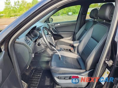 Zdjęcie 7 z 12 samochodu: 2021 VOLKSWAGEN TIGUAN SE VIN:3VV2B7AX1MM066195 - miniatura