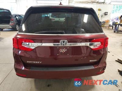 Zdjęcie 6 z 14 samochodu: 2018 HONDA ODYSSEY TOURING VIN:5FNRL6H86JB000177 - miniatura