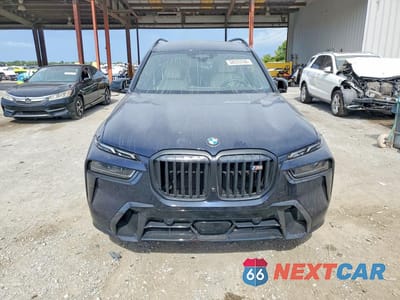 Piąte zdjęcie samochodu w środku: 2025 BMW X7 M60I VIN:5UX33EM06S9Y31091 - miniatura