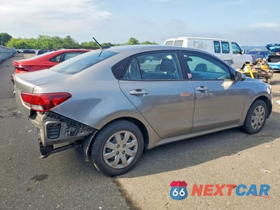 Trzecie zdjęcie samochodu z tyłu: 2022 KIA RIO S VIN:3KPA24AD1NE488364 - miniatura