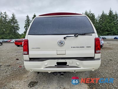 Zdjęcie 6 z 13 samochodu: 2004 CADILLAC ESCALADE ESV VIN:3GYFK66N84G337893 - miniatura