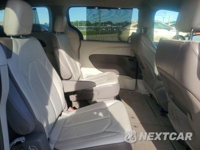 Zdjęcie 11 z 13 samochodu: 2017 CHRYSLER PACIFICA TOURING L VIN:2C4RC1BG7HR704700 - miniatura