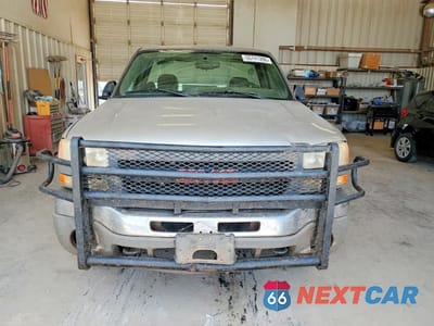 Piąte zdjęcie samochodu w środku: 2006 GMC NEW SIERRA K1500 VIN:3GTEK14V96G193541 - miniatura