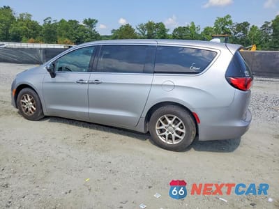 Drugie zdjęcie samochodu z przodu: 2017 CHRYSLER PACIFICA TOURING VIN:2C4RC1DG9HR702900 - miniatura