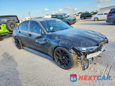 Czwarte zdjęcie samochodu z boku: 2024 BMW M3 COMPETITION VIN:WBS43AY04RFR67054 - miniatura