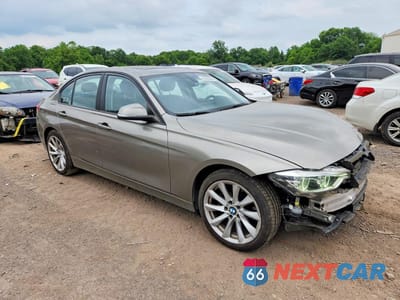 Czwarte zdjęcie samochodu z boku: 2018 BMW 320 XI VIN:WBA8E5G57JNV03111 - miniatura