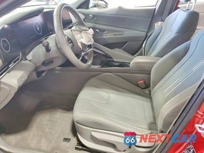 Zdjęcie 7 z 12 samochodu: 2023 HYUNDAI ELANTRA SEL VIN:KMHLS4AG9PU459889 - miniatura