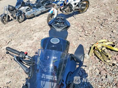 Piąte zdjęcie samochodu w środku: 2026 YAMAHA YFZ320 A VIN:MH3RH25EXTK007614 - miniatura