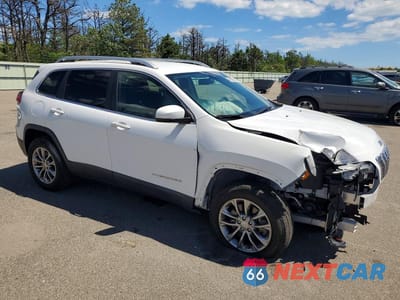 Czwarte zdjęcie samochodu z boku: 2020 JEEP CHEROKEE LATITUDE PLUS VIN:1C4PJMLB7LD567786 - miniatura
