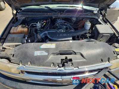 Zdjęcie 11 z 12 samochodu: 2001 CHEVROLET SUBURBAN K1500 VIN:3GNFK16T01G285069 - miniatura
