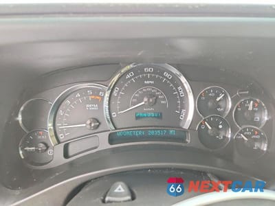 Zdjęcie 9 z 13 samochodu: 2004 CADILLAC ESCALADE ESV VIN:3GYFK66N84G337893 - miniatura