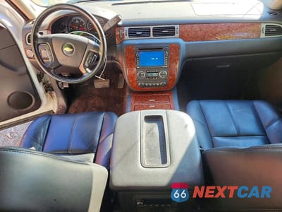 Zdjęcie 8 z 12 samochodu: 2008 CHEVROLET AVALANCHE K1500 VIN:3GNFK12338G272719 - miniatura