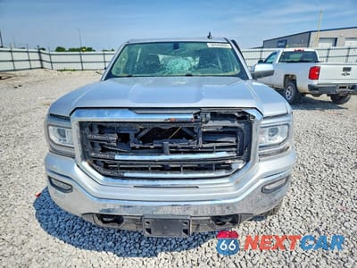 Piąte zdjęcie samochodu w środku: 2018 GMC SIERRA K1500 SLT VIN:3GTU2NEC2JG552527 - miniatura