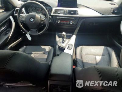 Zdjęcie 8 z 12 samochodu: 2013 BMW 328 I VIN:WBA3A5G50DNP26486 - miniatura