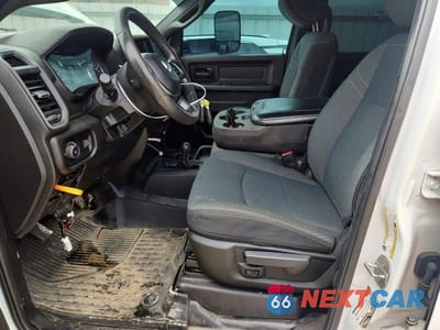 Zdjęcie 7 z 12 samochodu: 2022 RAM 2500 TRADESMAN VIN:3C6UR5CJ1NG130873 - miniatura