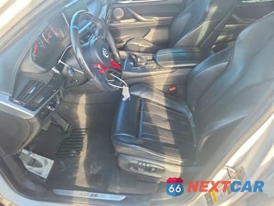 Zdjęcie 7 z 13 samochodu: 2015 BMW X6 M VIN:5YMKW8C54F0G93798 - miniatura