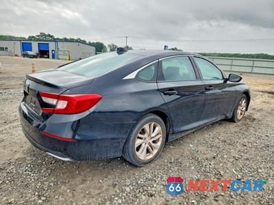 Trzecie zdjęcie samochodu z tyłu: 2018 HONDA ACCORD LX VIN:1HGCV1F19JA088841 - miniatura