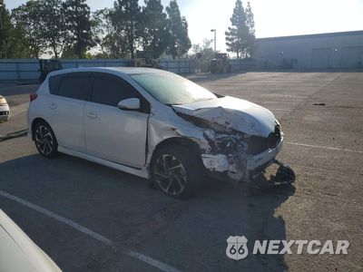 Czwarte zdjęcie samochodu z boku: 2018 TOYOTA COROLLA IM BASE VIN:JTNKARJE5JJ553545 - miniatura