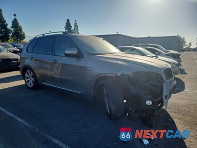Czwarte zdjęcie samochodu z boku: 2008 BMW X5 VIN:5UXFE83518LZ98802 - miniatura